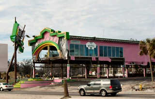 Gators souvenir shop biloxi mississippi january 2006